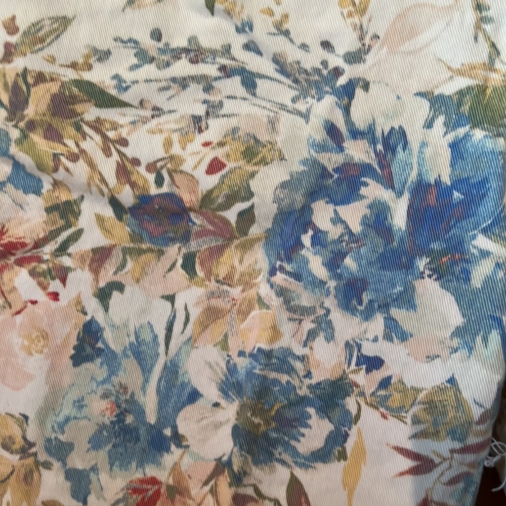Flowered Capris - Picture 4 of 5